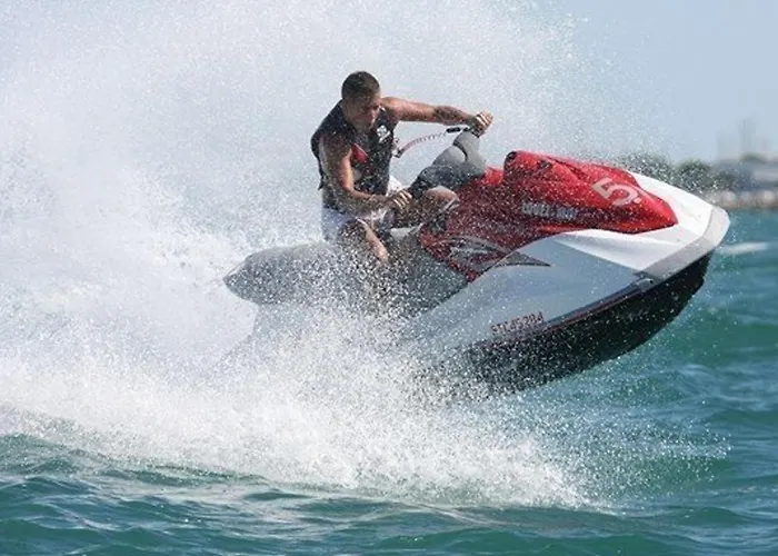 아파트 2 Pieces Renove Proche Avec Parking Prive - Fr-1-307-292 르그로뒤후아